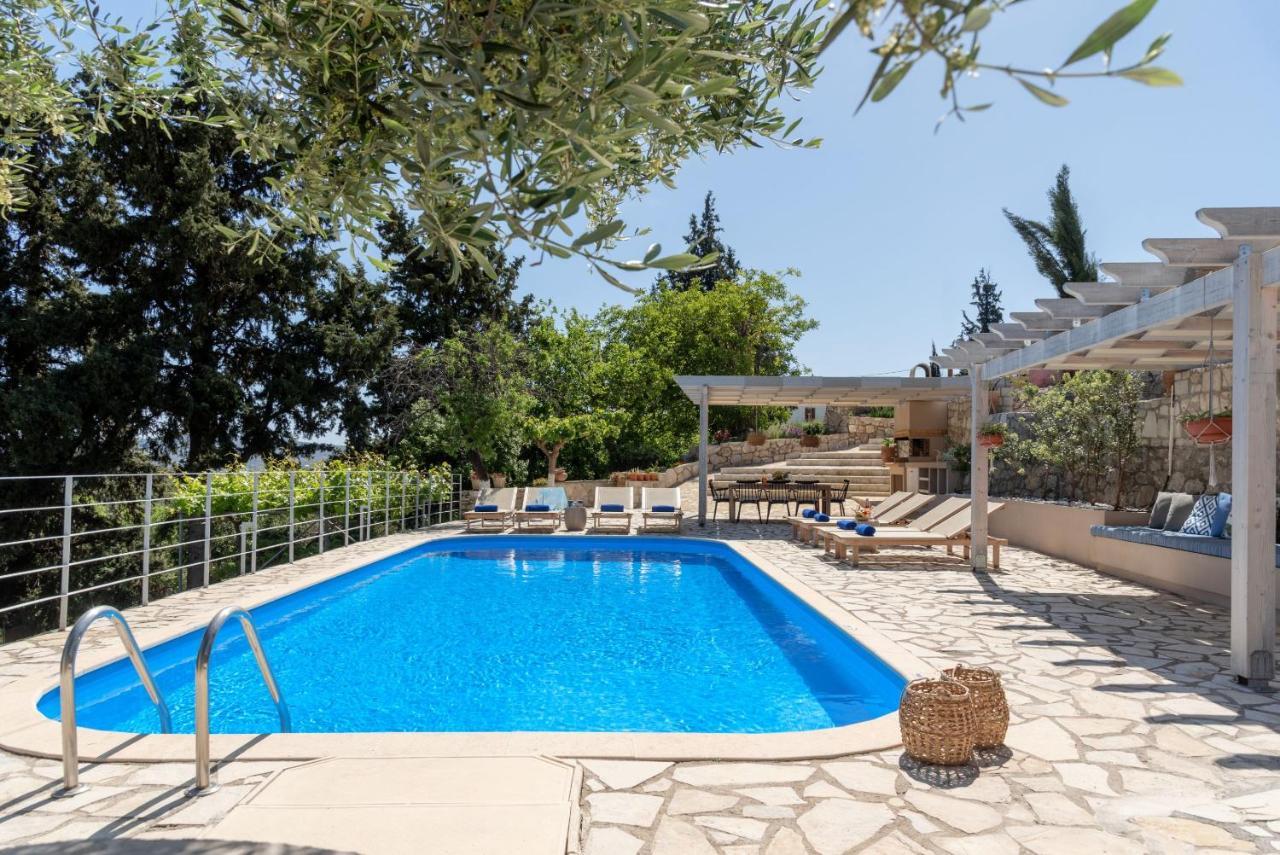 Villa Chrysallis With Heated Pool Георгиуполис Экстерьер фото