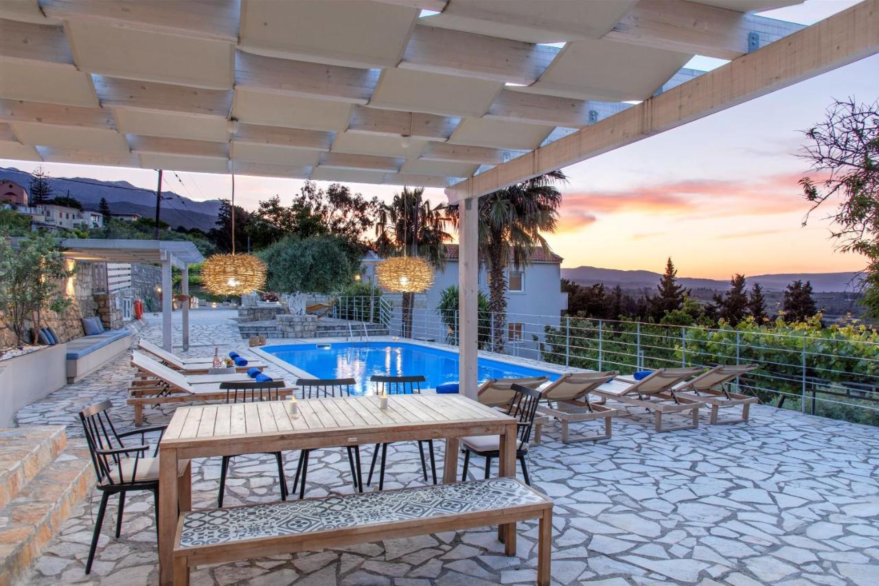 Villa Chrysallis With Heated Pool Георгиуполис Экстерьер фото