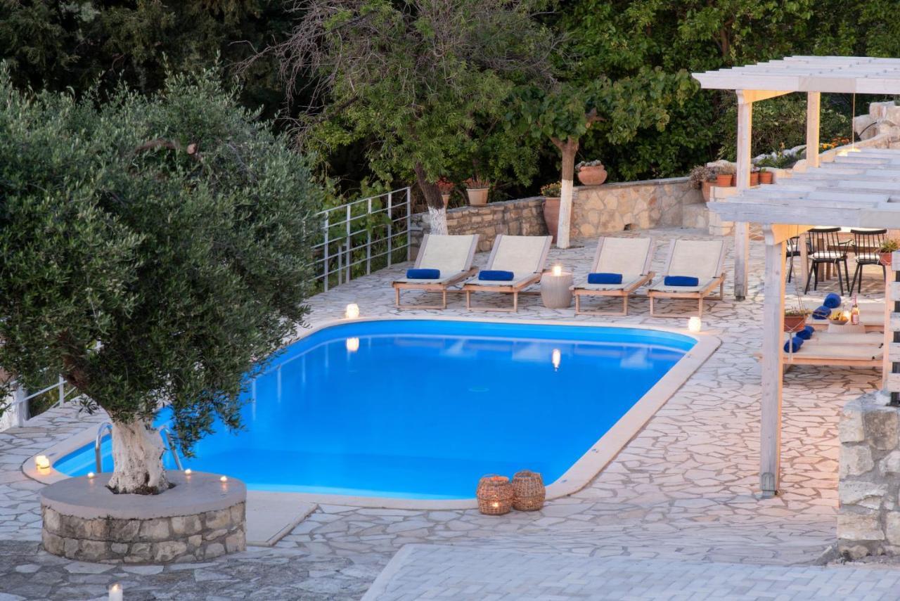 Villa Chrysallis With Heated Pool Георгиуполис Экстерьер фото